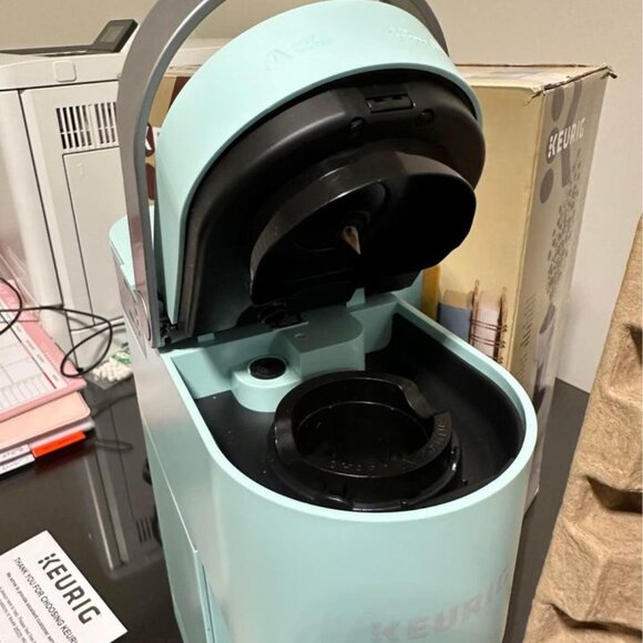 Teal One Cup Keurig Machine - Economical K-mini - 1 Cup - Sl - Picture 8 of 9